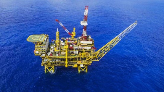 1、海南文昌海上采油平臺.jpg
